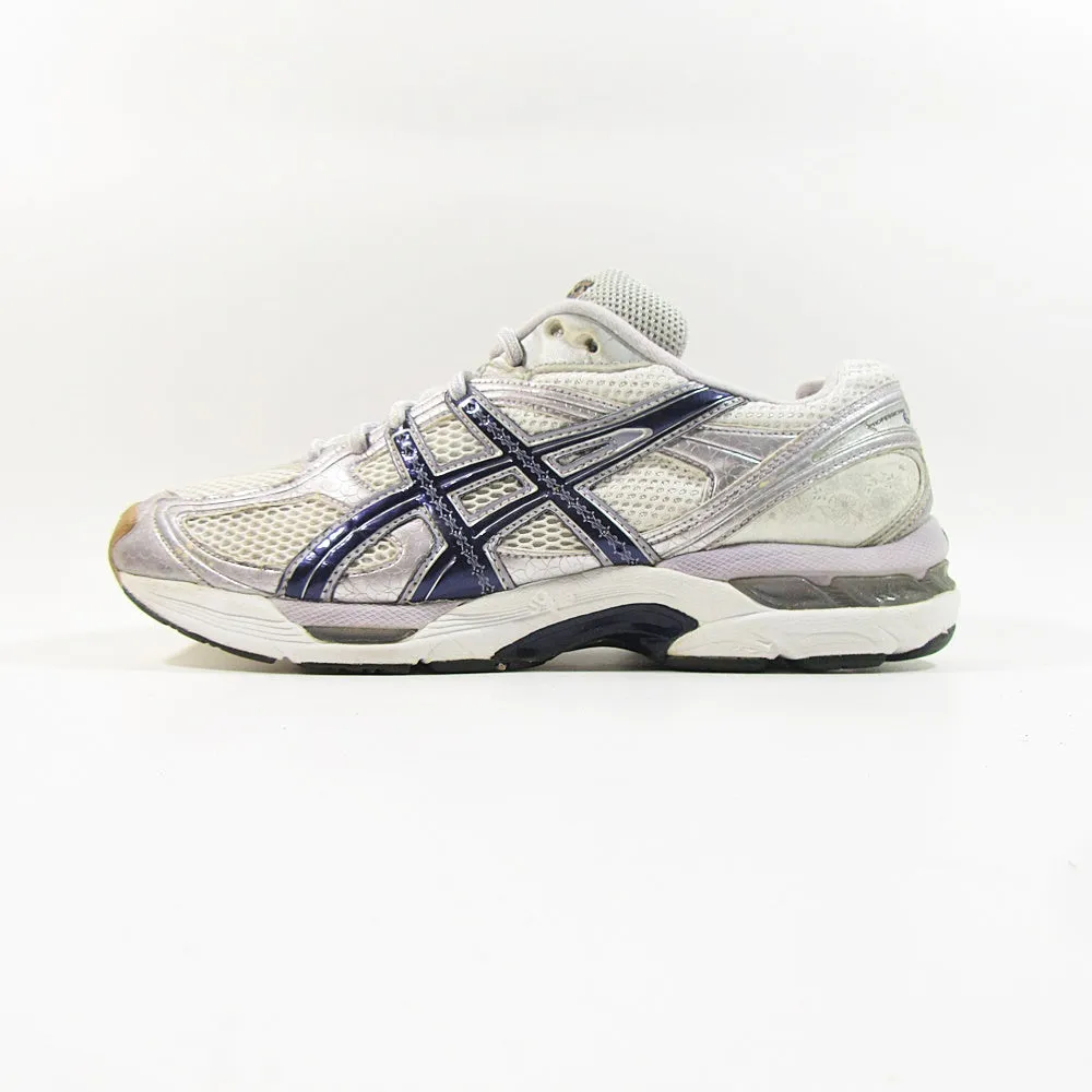 ASICS Professional 6