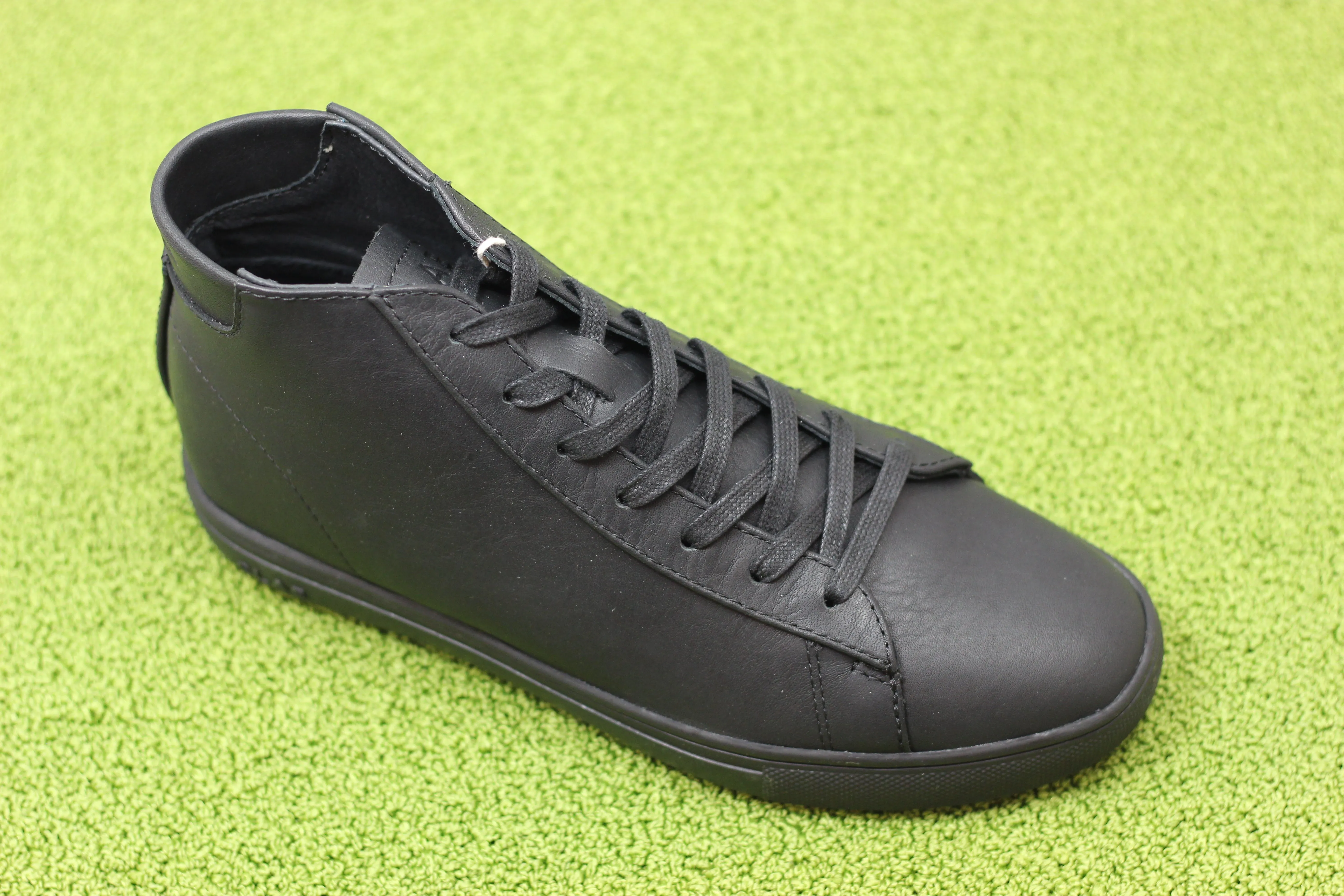 Clae Unisex Bradley Mid Sneaker -  Triple Black Leather