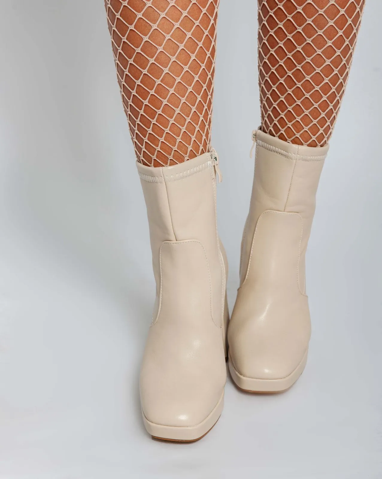 Jonathan Half Boot - Beige