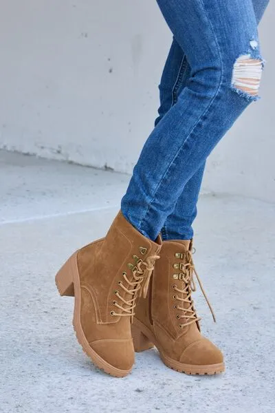 Lace-Up Zipper Detail Block Heel Boots in Tan