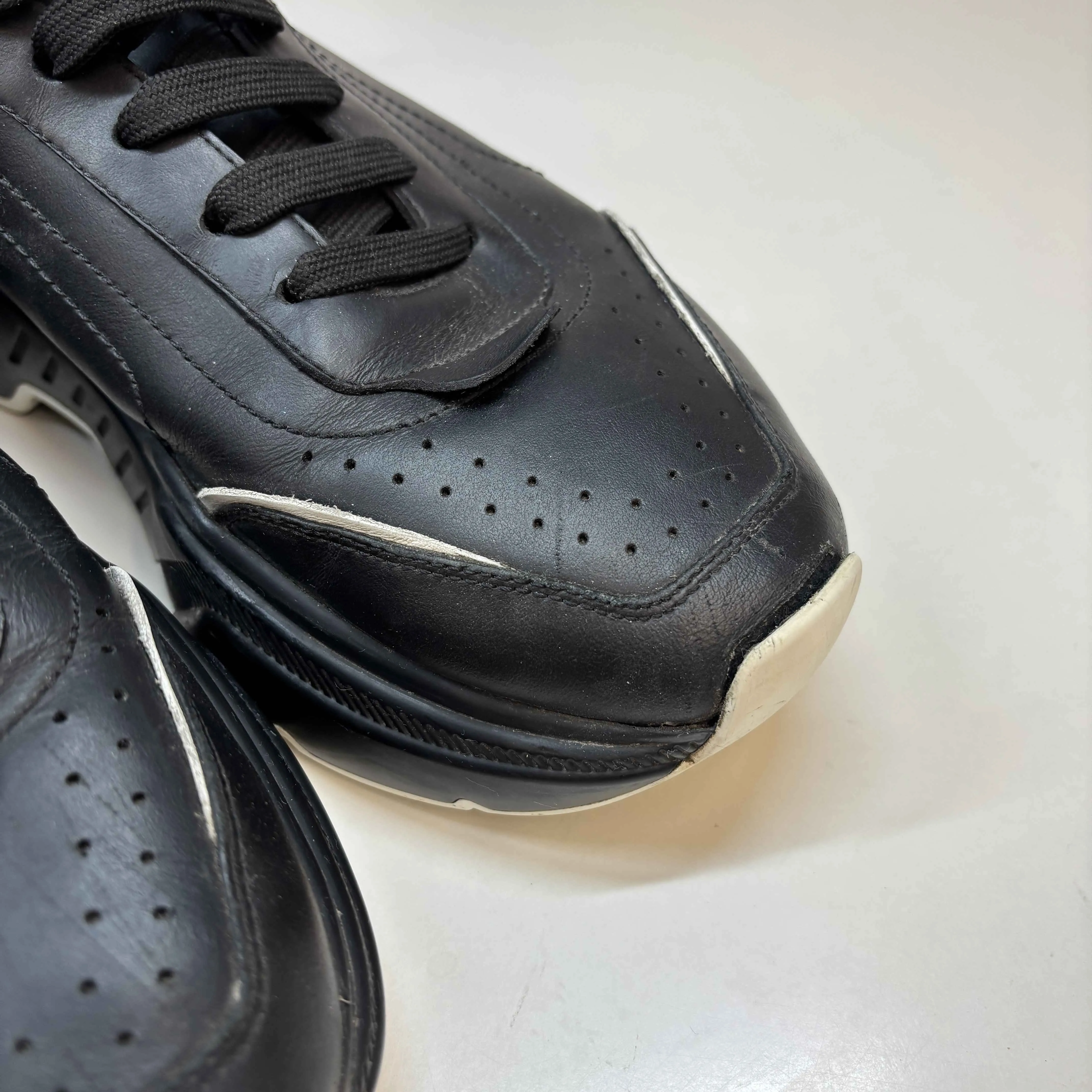 Men's Daymaster Low Trainers Black Size EU 44 / UK 10