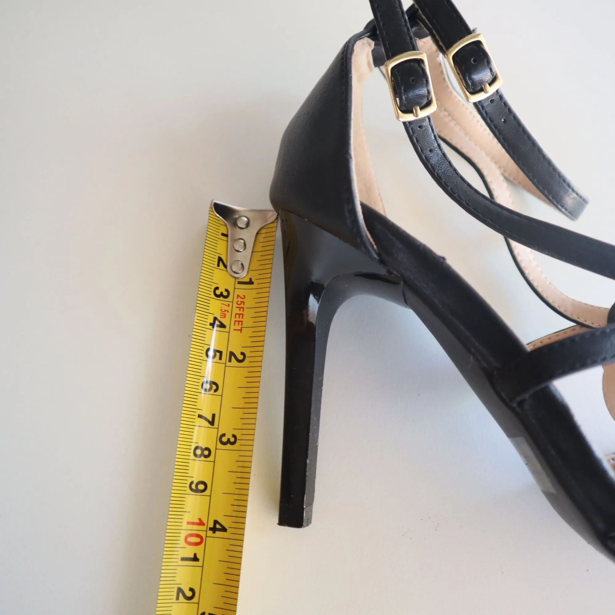 Qupid Women's Size 6 Black & White Plaid Strappy Pointed Toe High Heels