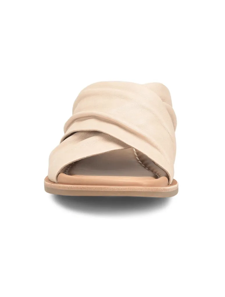 Söfft Fallon Sandal in Tapioca Grey