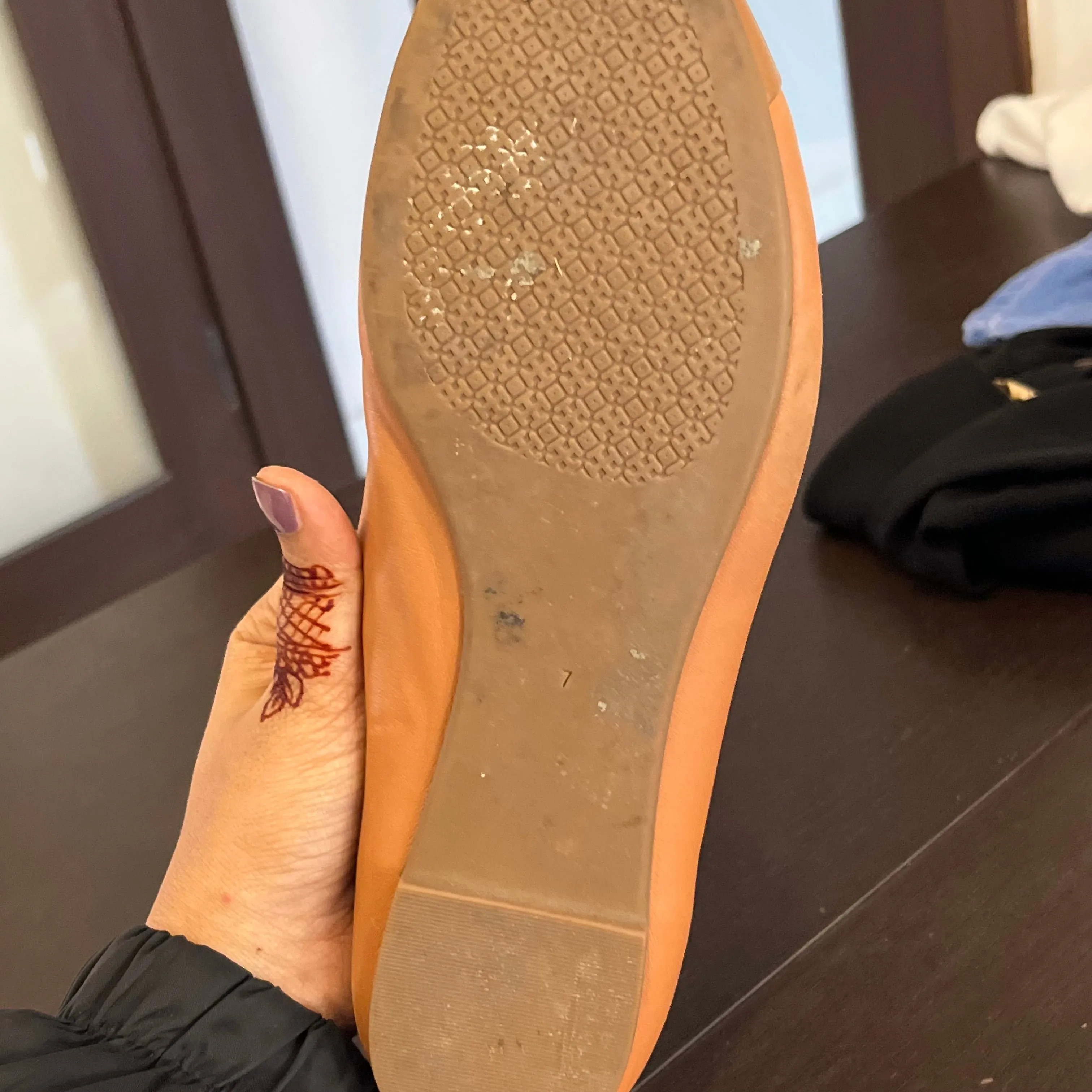 Tory Burch Two-toned Tan Leather Everly Ballet Flats | Pre Loved |