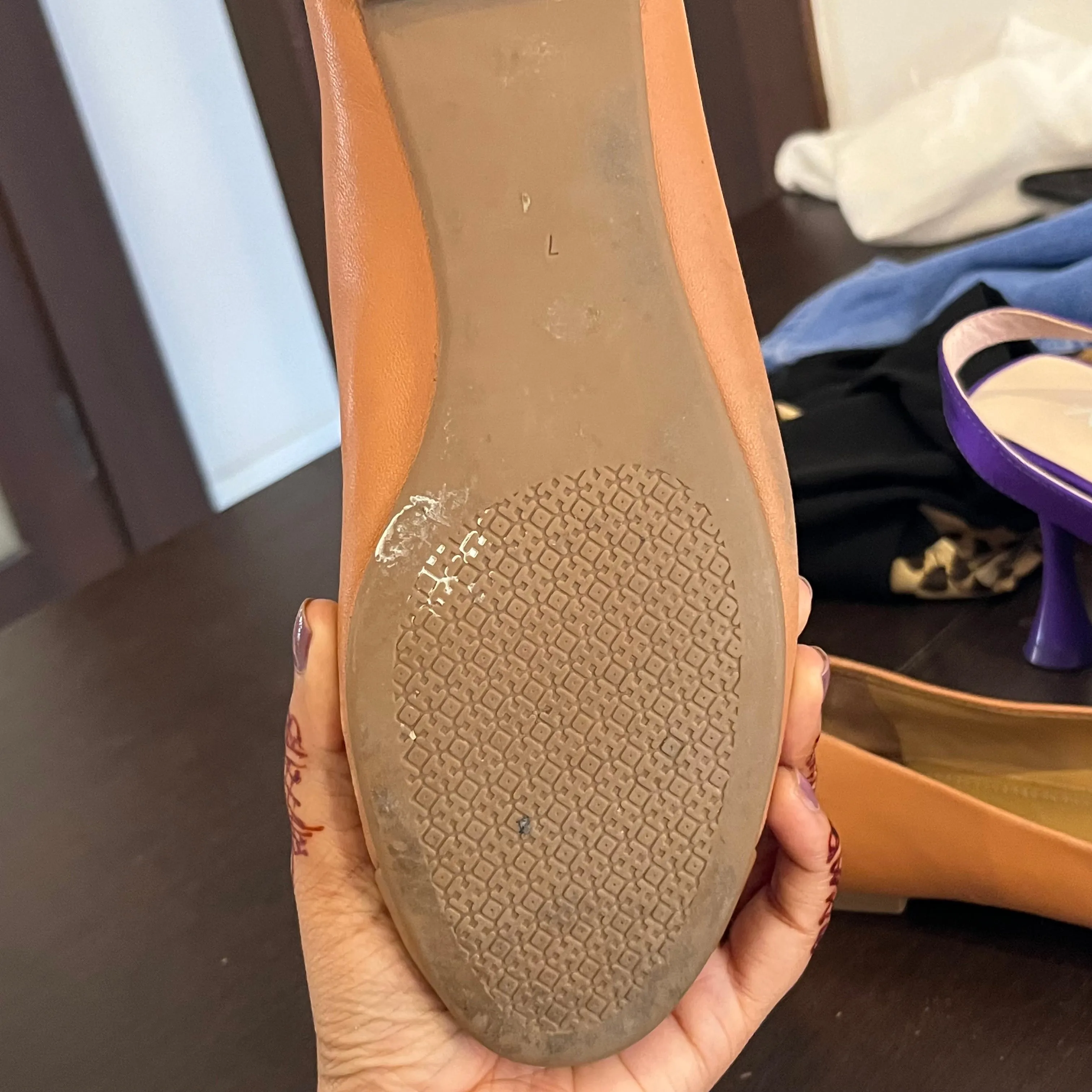 Tory Burch Two-toned Tan Leather Everly Ballet Flats | Pre Loved |