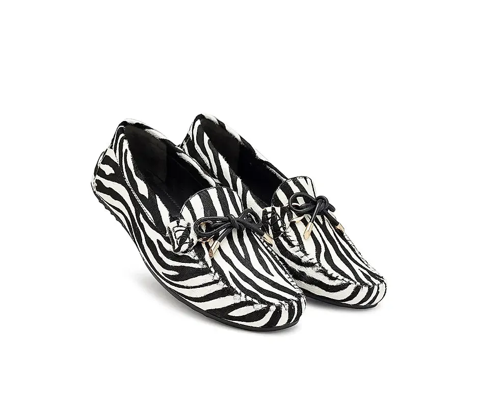 White & Black Moccasins With Bow Detail