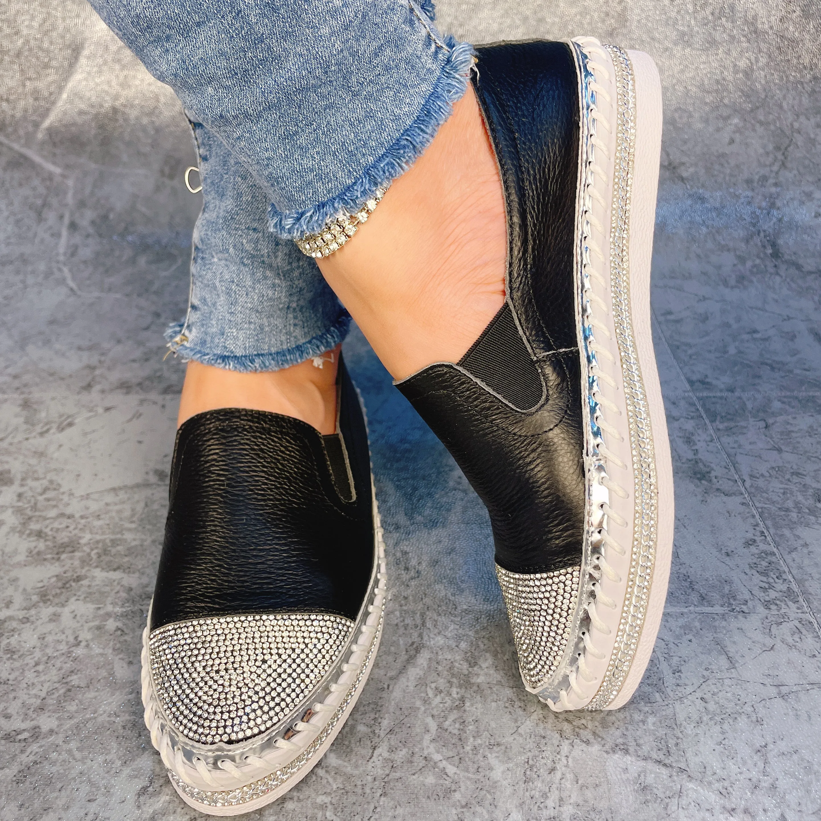 Woman Leather Moccasins