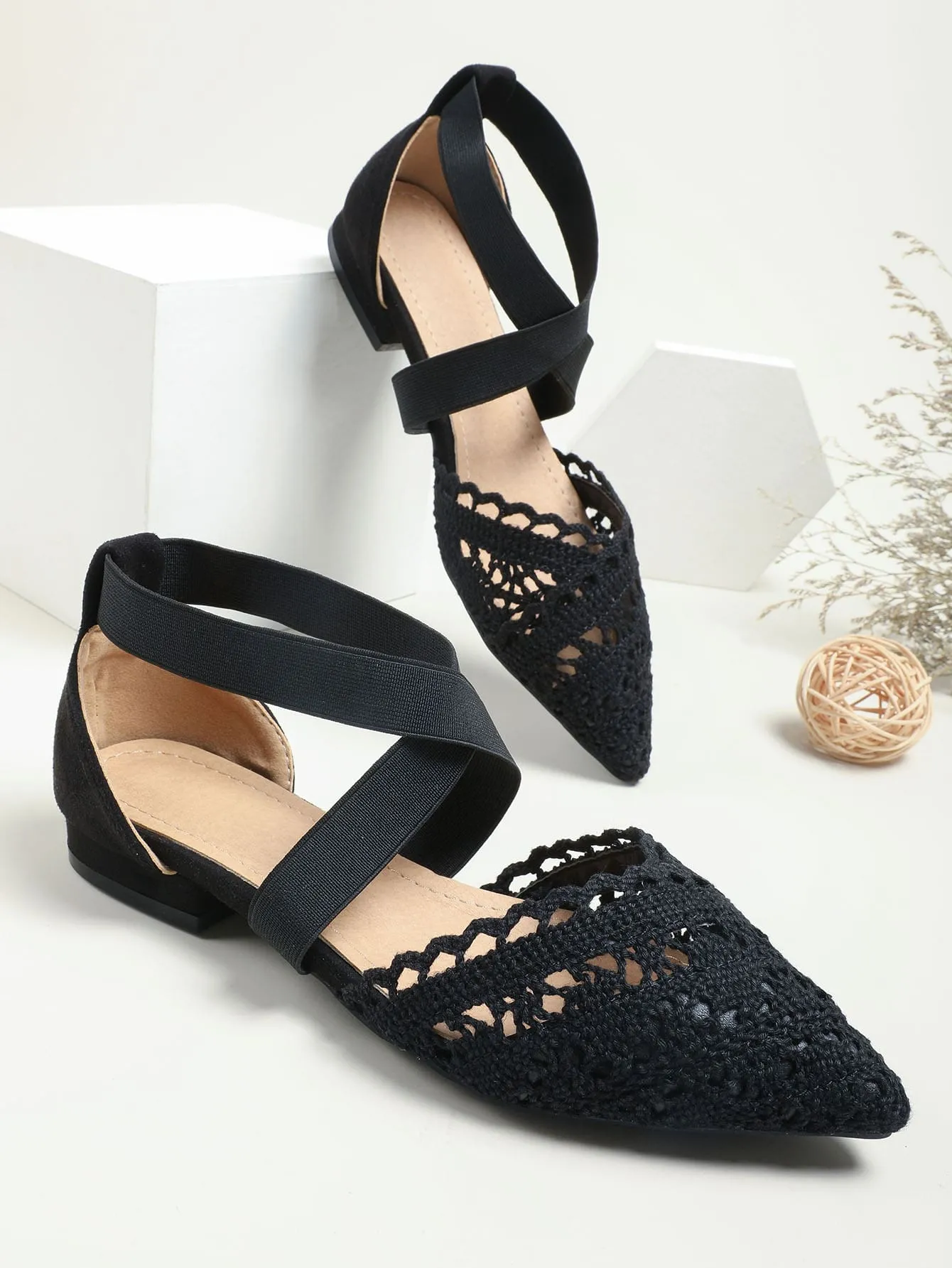 Women Minimalist Cross Strap Lace Flats